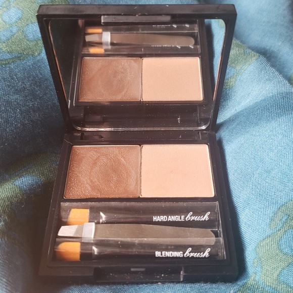 Benefit brow kit 'Browzing' - Picture 2 of 3